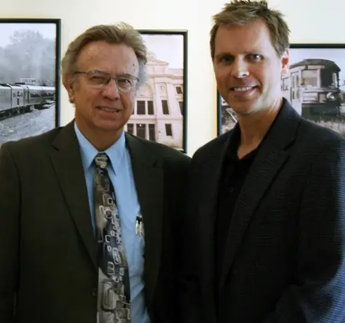 Expert Business Coach Author Scott FladHammer Mentors Investors Real Estate Investors meetings