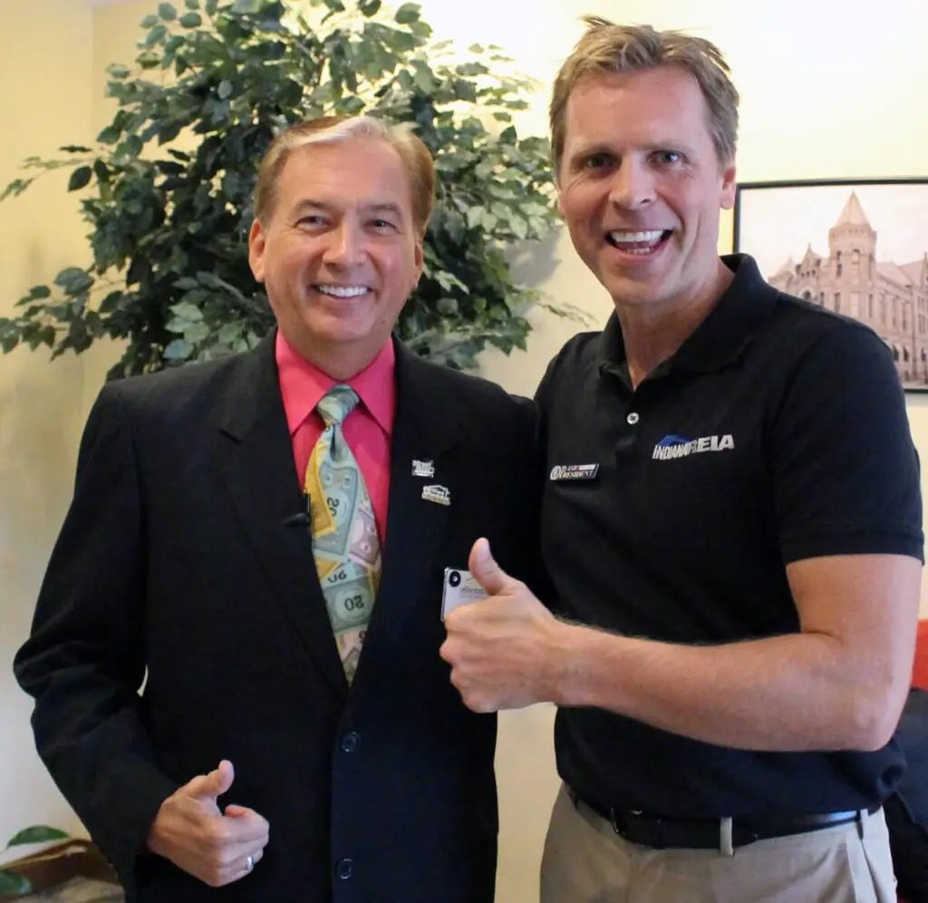 Expert Business Coach Author Scott FladHammer Mentors Investors Real Estate Investors meetings