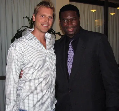 Expert Business Coach Author Scott FladHammer Mentors Investors Real Estate Investors meetings
